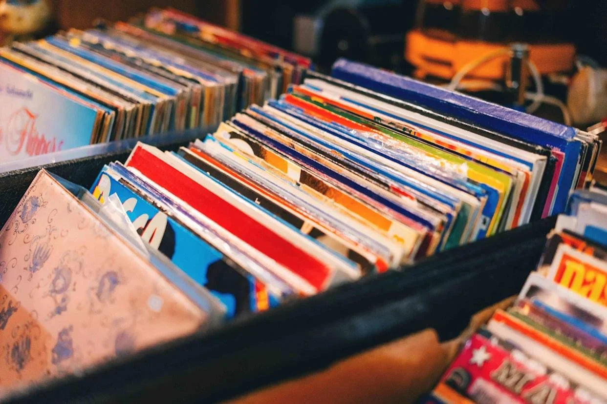 How to Tell If a Vinyl Record Is Valuable: 7 Signs Collectors Look For
