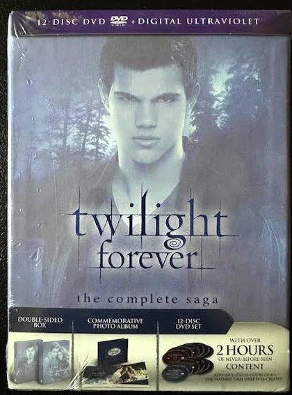 Twilight Forever: the Complete Saga (New)